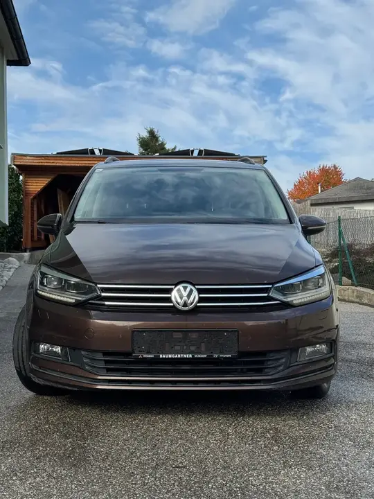 Volkswagen Touran 2016 photo 2