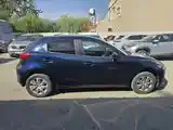 Mazda 2 2022 photo 4