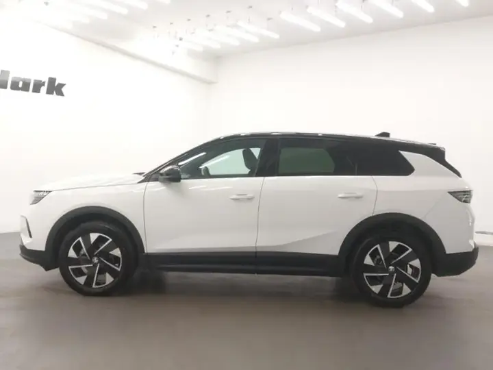 Vauxhall Grandland 2025 photo 4