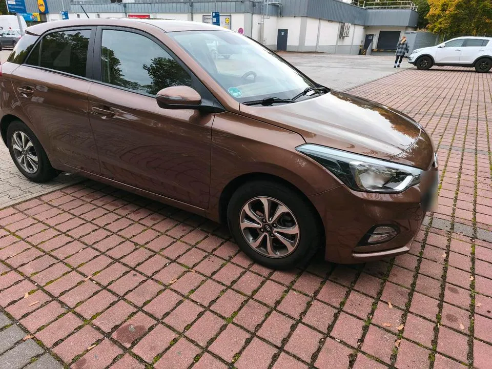Hyundai I20