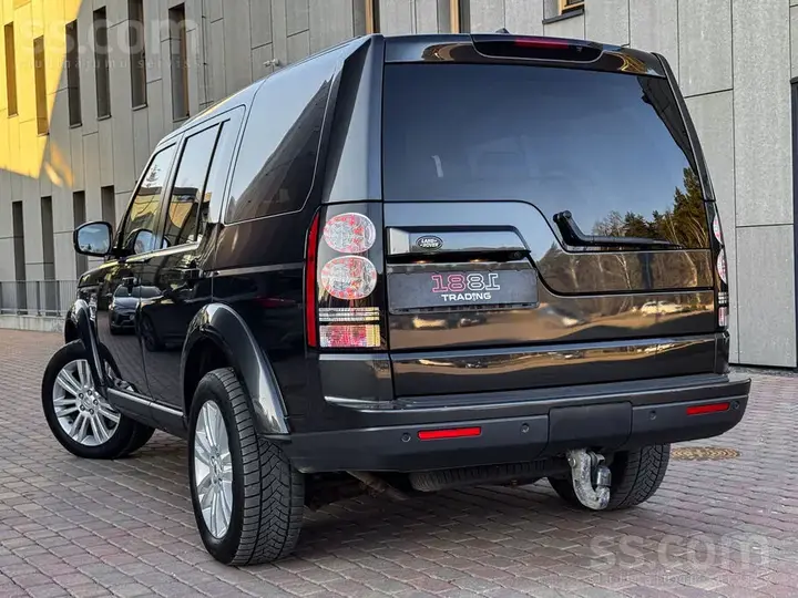 Land Rover Discovery 2014 photo 2