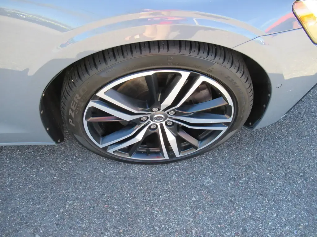 Volvo V60 2022 photo 4