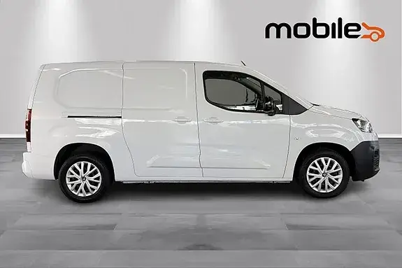 Citroen Berlingo 2024 photo 2