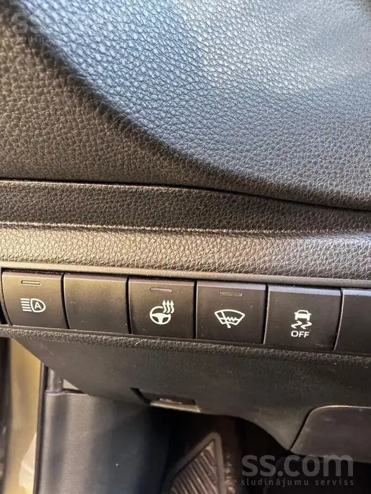 Toyota Corolla Touring Sports 2019 photo 4