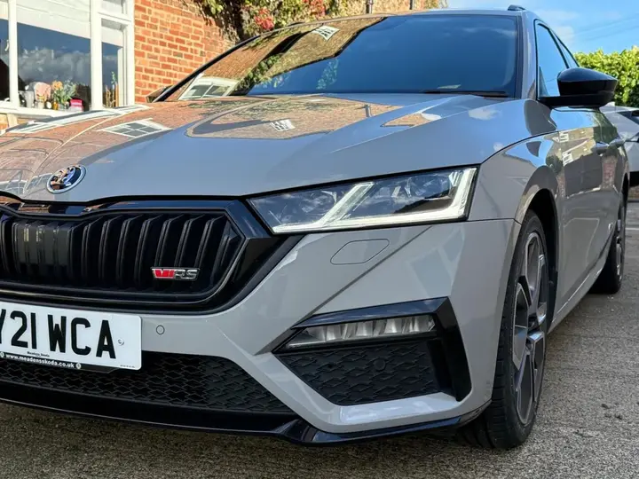 Skoda Octavia 2021 photo 3
