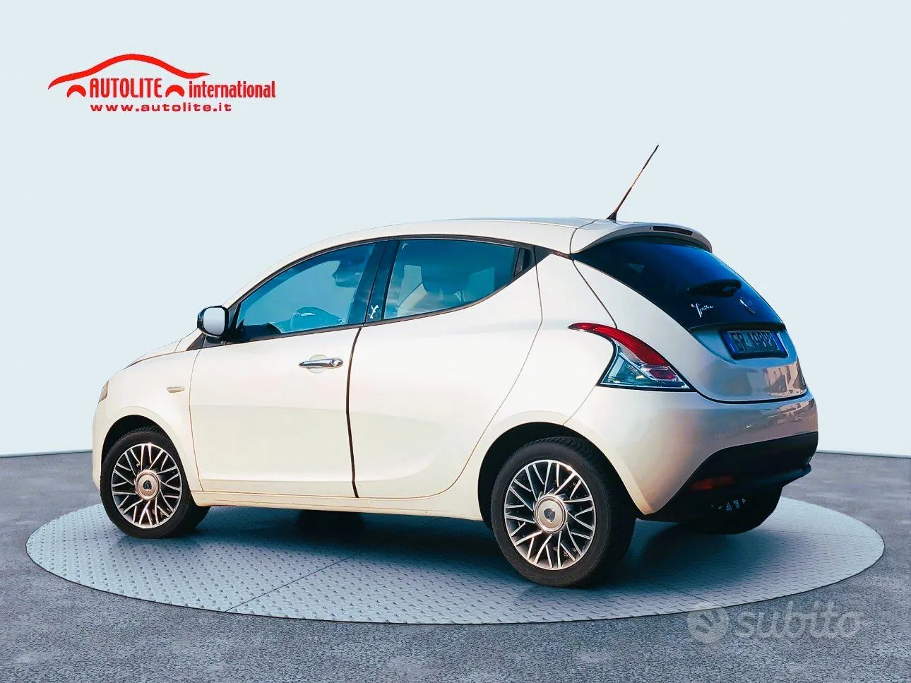 Lancia Ypsilon 2013 photo 5