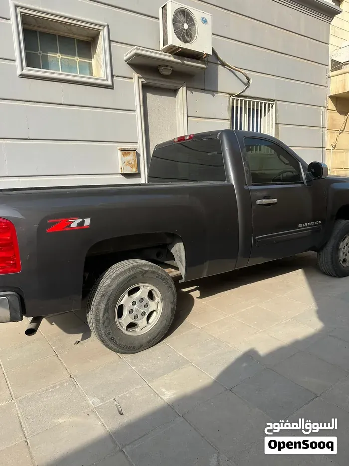 Chevrolet Silverado 2011 photo 3