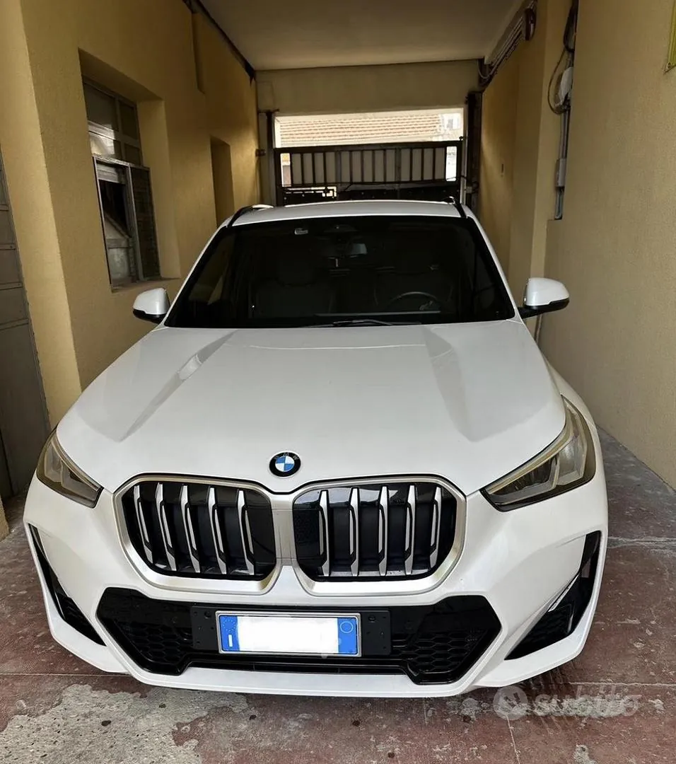 BMW X1 2024 photo 4