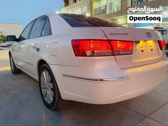 Hyundai Sonata 2009 photo 4