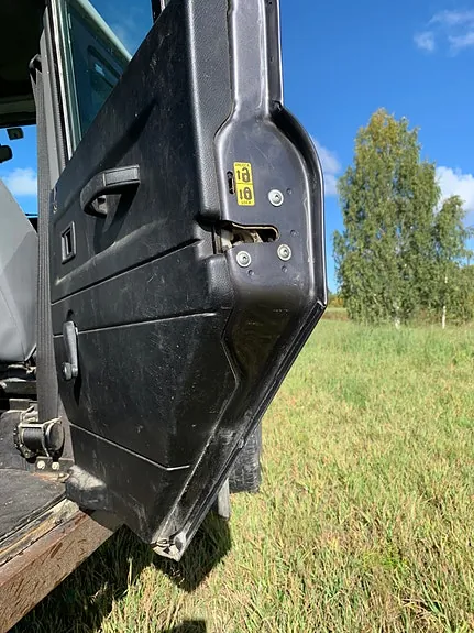 Land Rover Defender 110 2006 photo 5
