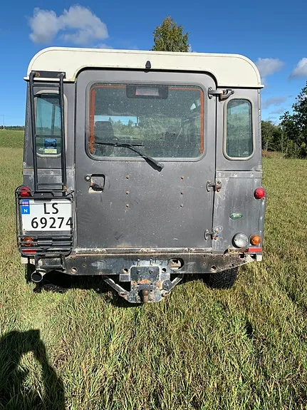 Land Rover Defender 110 2006 photo 3