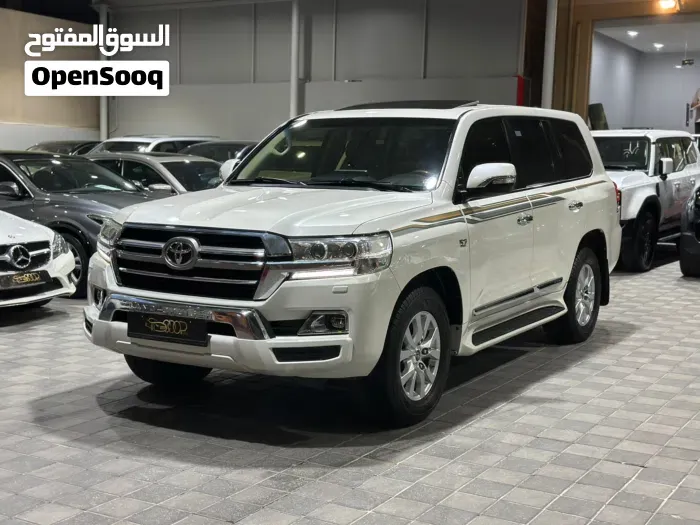 Toyota Land Cruiser Gxr