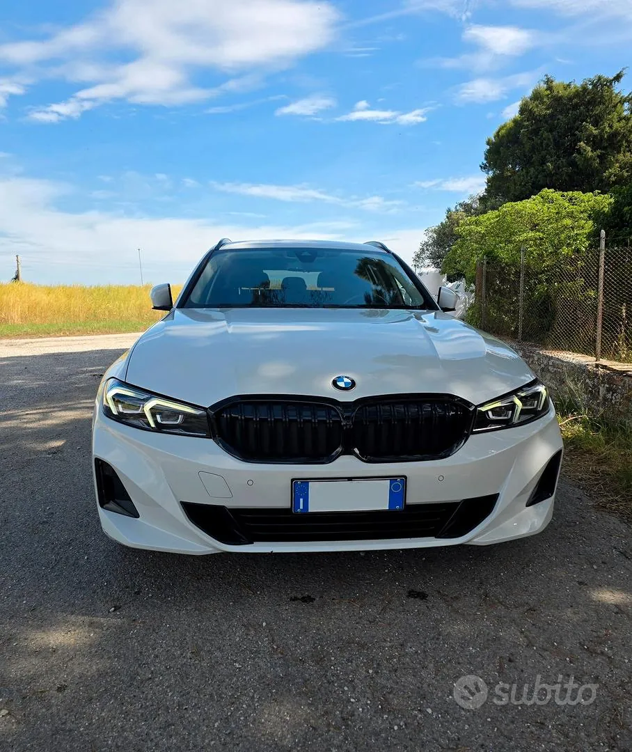 BMW 318 2022 photo 3