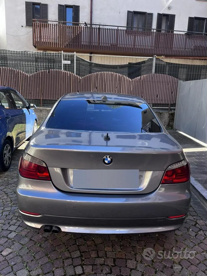 BMW E60 2009 photo 4