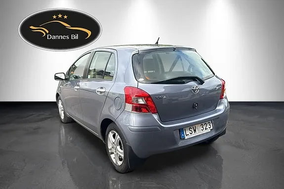 Toyota Yaris 2011 photo 3