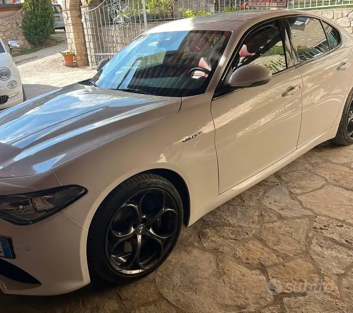 Alfa Romeo Giulia 2020 photo 3