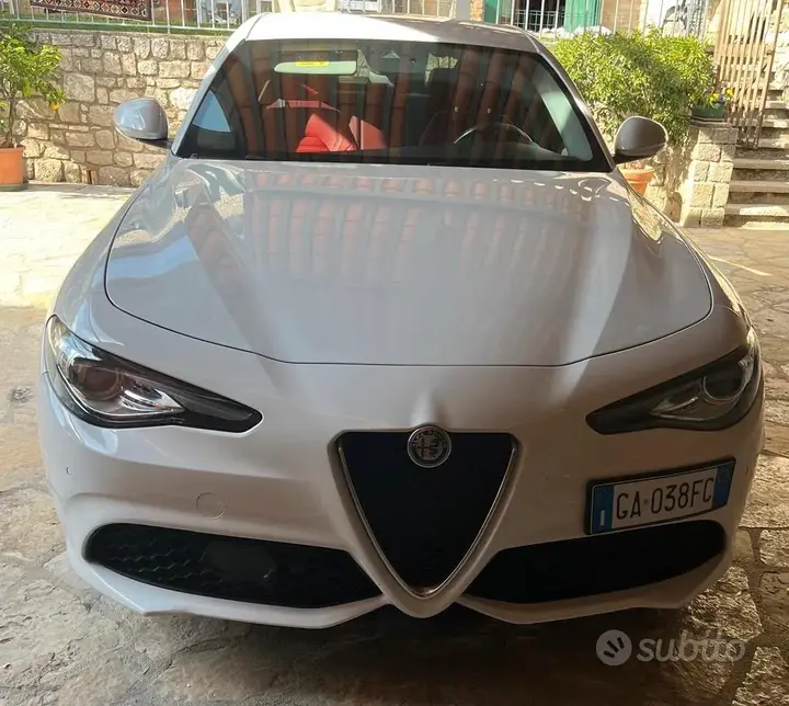 Alfa Romeo Giulia 2020 photo 2