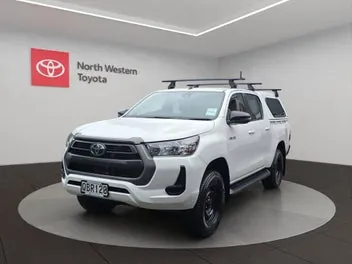 Toyota Hilux 2023 photo 4