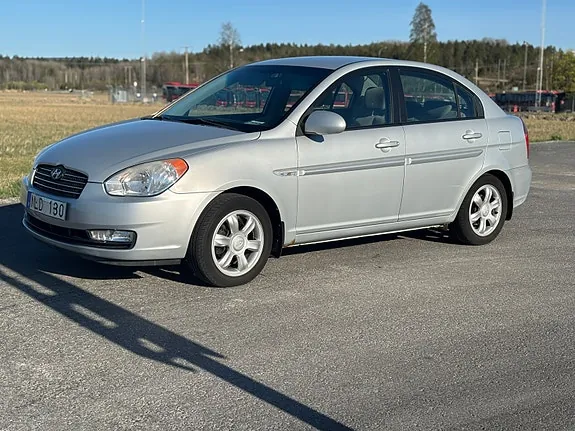 Hyundai Accent 2007 photo 2