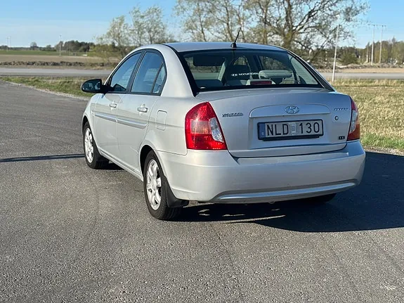 Hyundai Accent 2007 photo 3