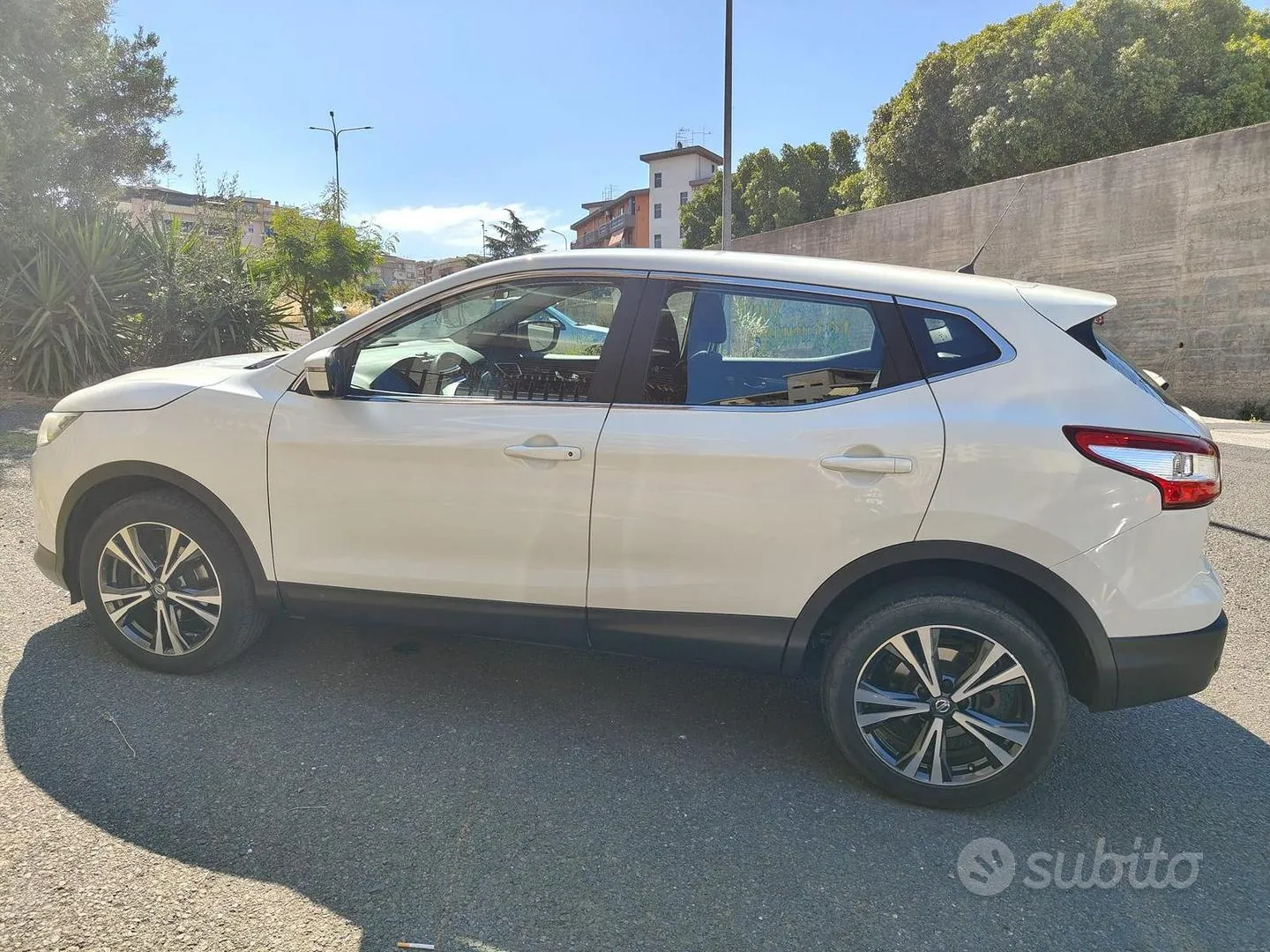 Nissan Qashqai 2016 photo 2