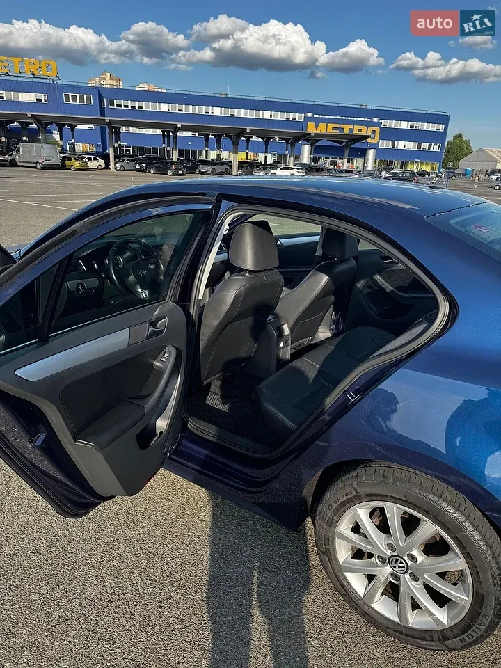 Volkswagen Jetta 2013 photo 5