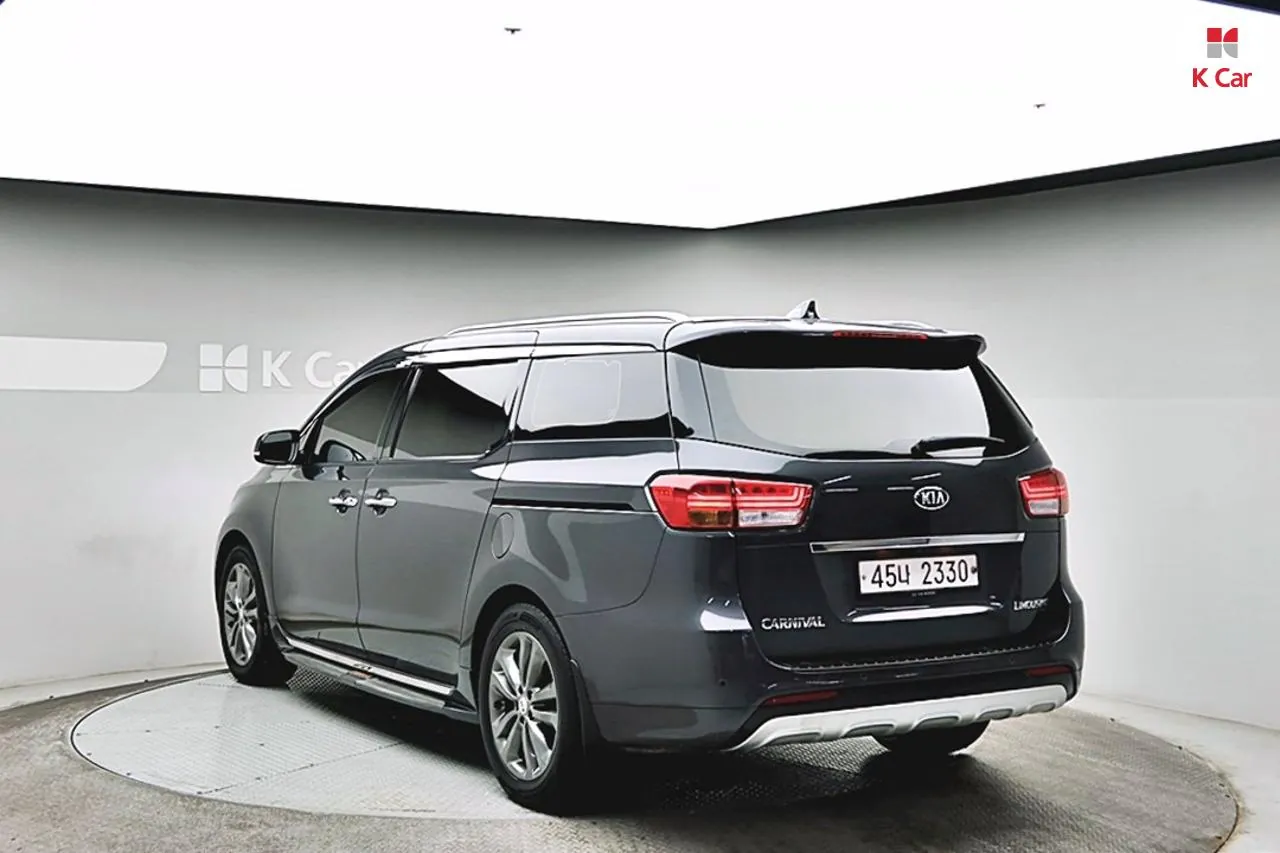 Kia Carnival 2018 photo 2