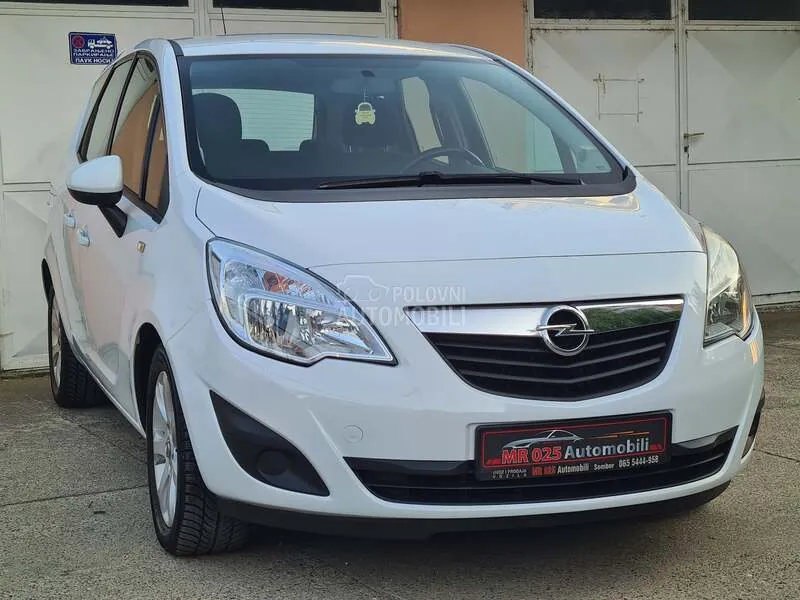 Opel Meriva 2011 photo 2