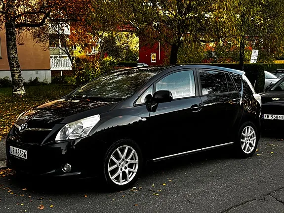Toyota Verso 2009 photo 2