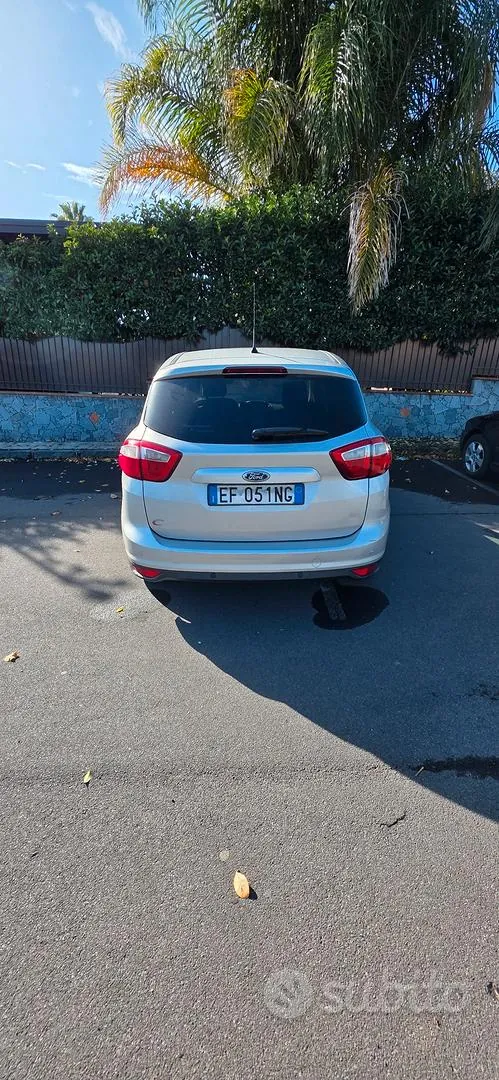 Ford C-Max 2011 photo 2
