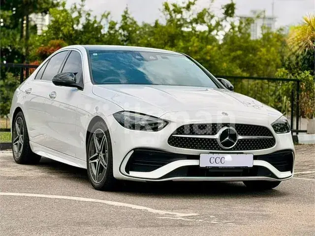 Mercedes-Benz C200 2023 photo 2