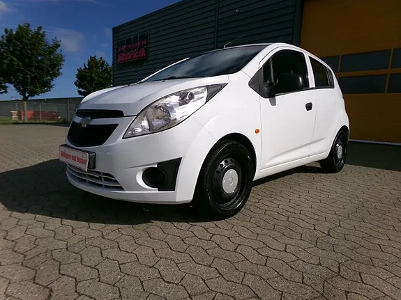 Chevrolet Spark 2010 photo 3