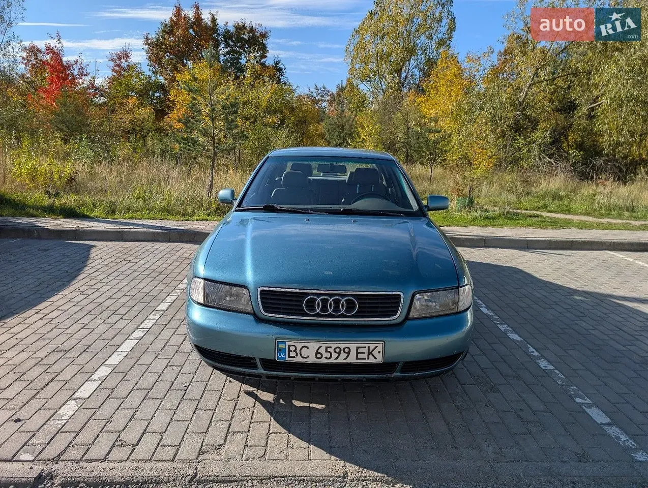 Audi A4 1999 photo 2