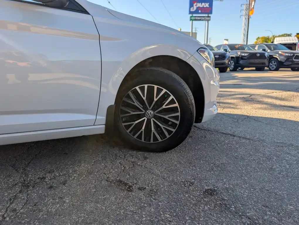 Volkswagen Jetta 2019 photo 3