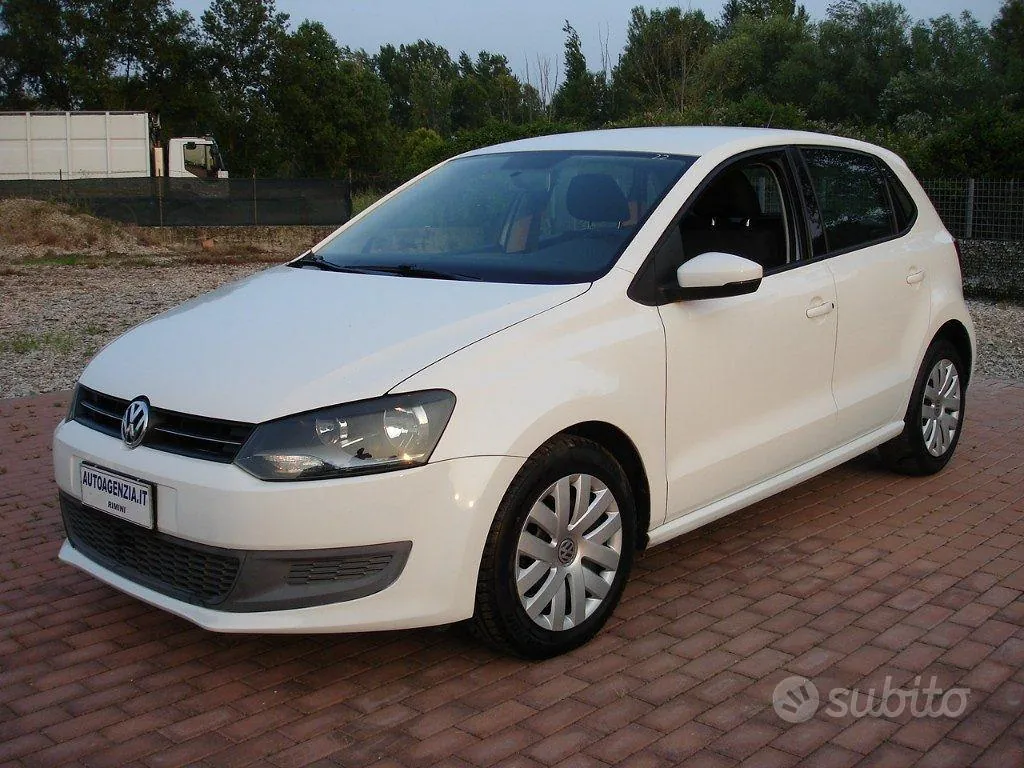 Volkswagen Polo 2010 photo 3