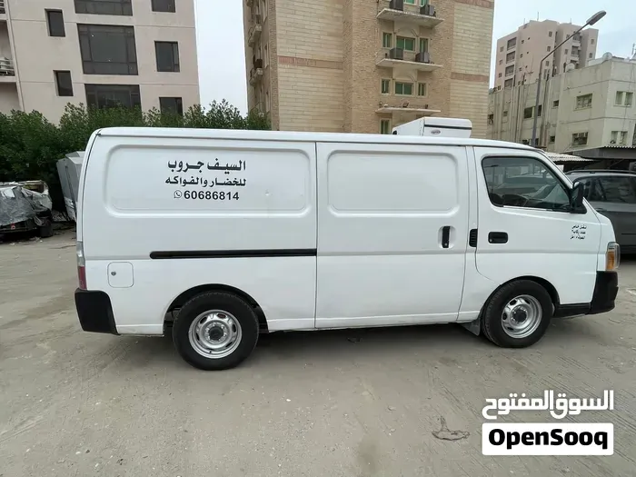 Nissan Urvan 2008 photo 3