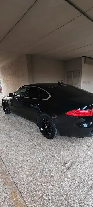 Jaguar Xf 2017 photo 3