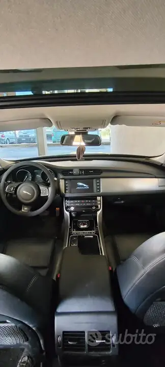Jaguar Xf 2017 photo 5
