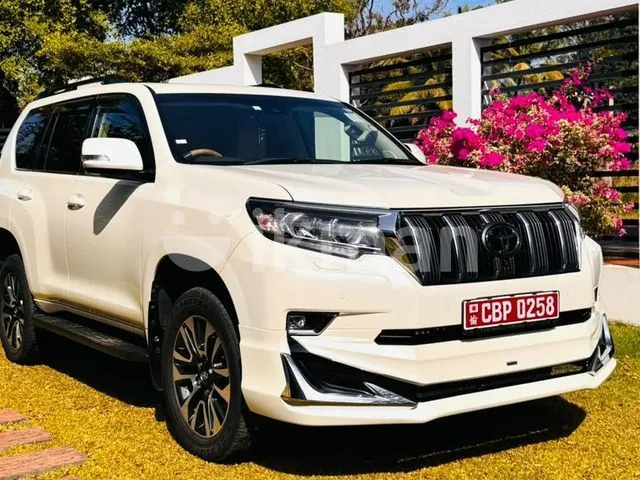Toyota Land Cruiser Prado 2023 photo 2