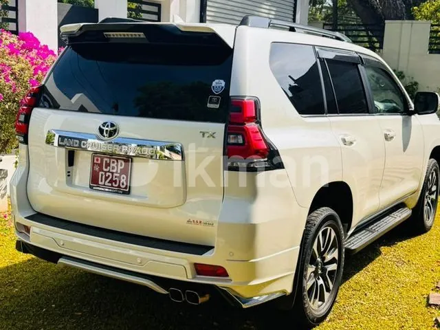 Toyota Land Cruiser Prado 2023 photo 3