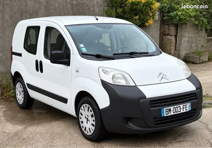 Citroen Nemo Combi 2011 photo 2