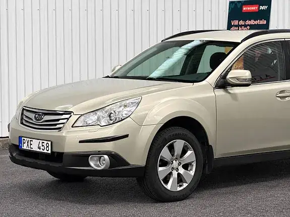 Subaru Outback 2010 photo 3