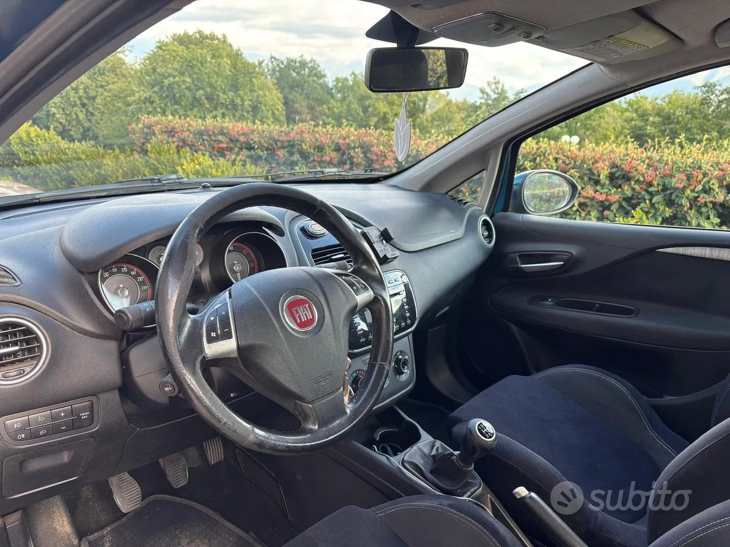 Fiat Punto 2013 photo 3