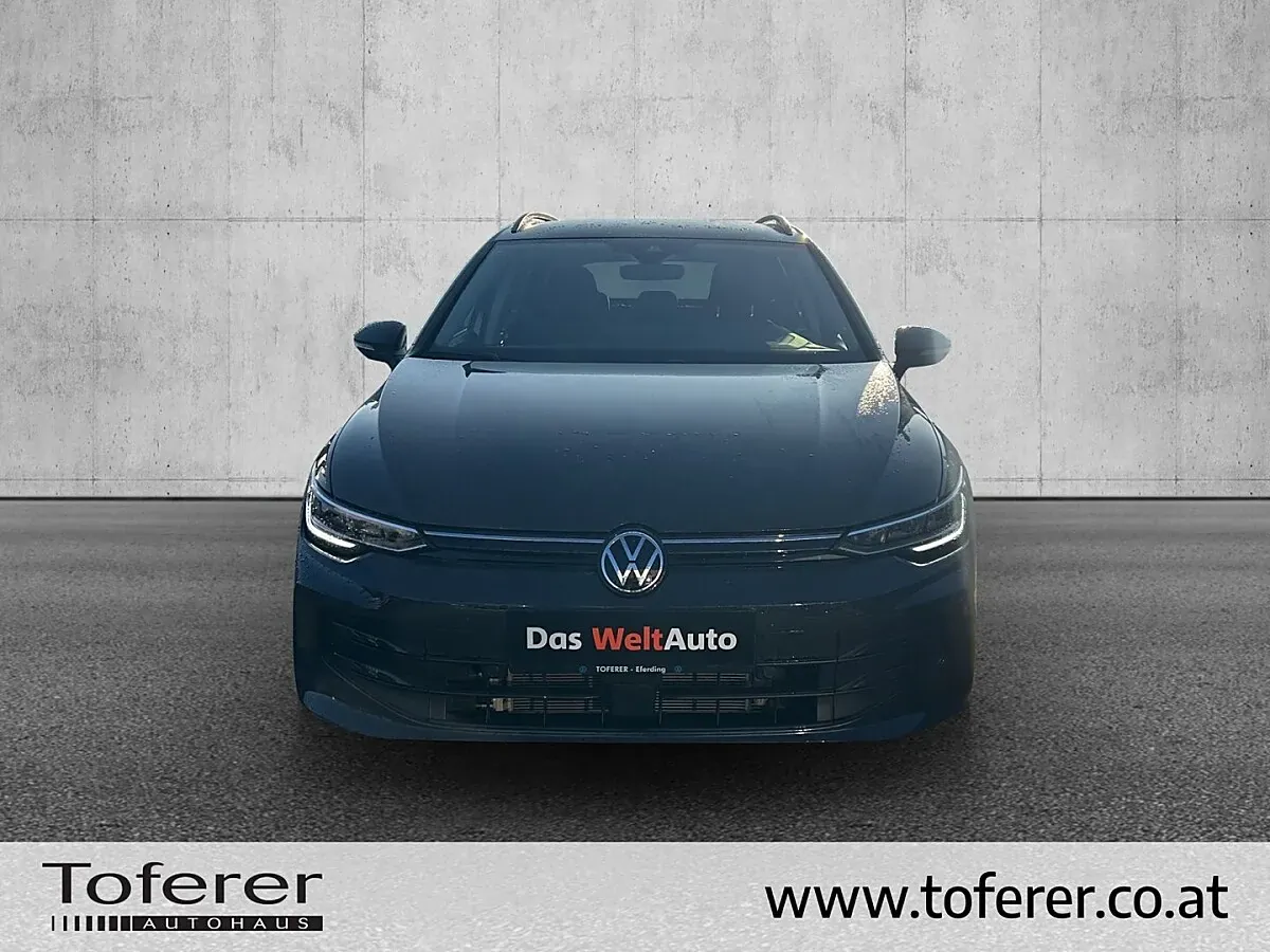 Volkswagen Golf 2024 photo 2