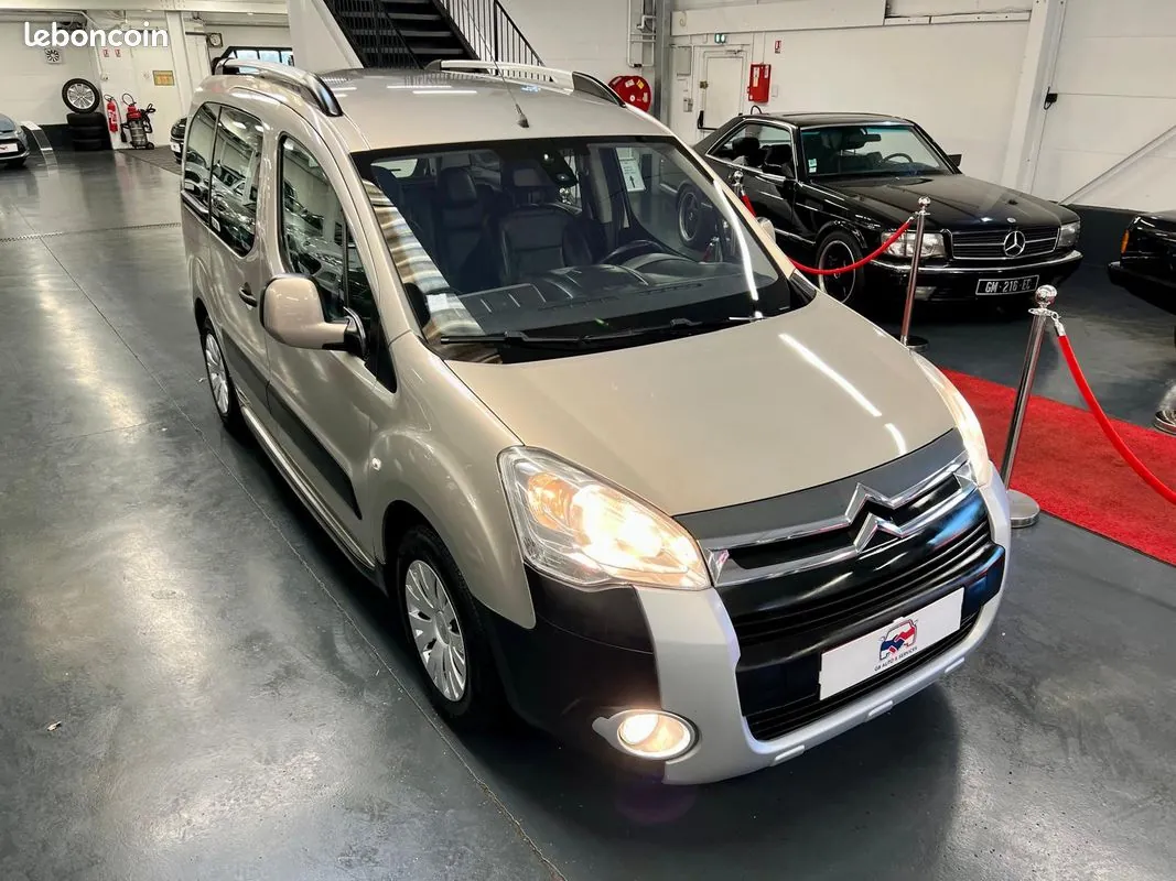 Citroen Berlingo 2012 photo 2