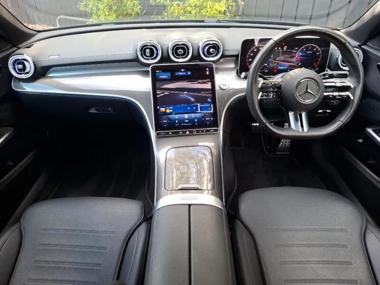 Mercedes-Benz C-Class 2025 photo 3