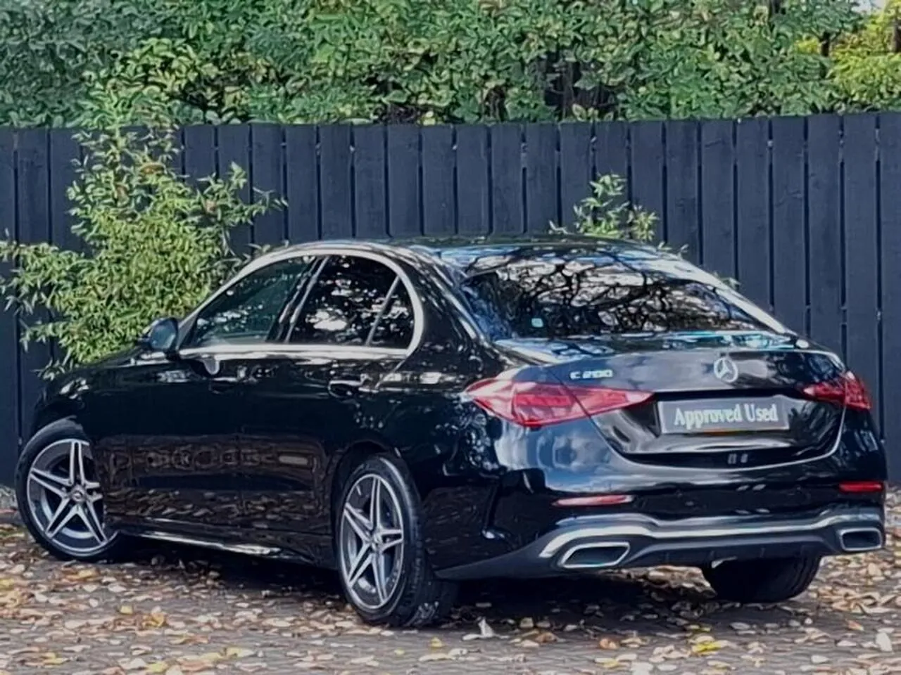 Mercedes-Benz C-Class 2025 photo 2