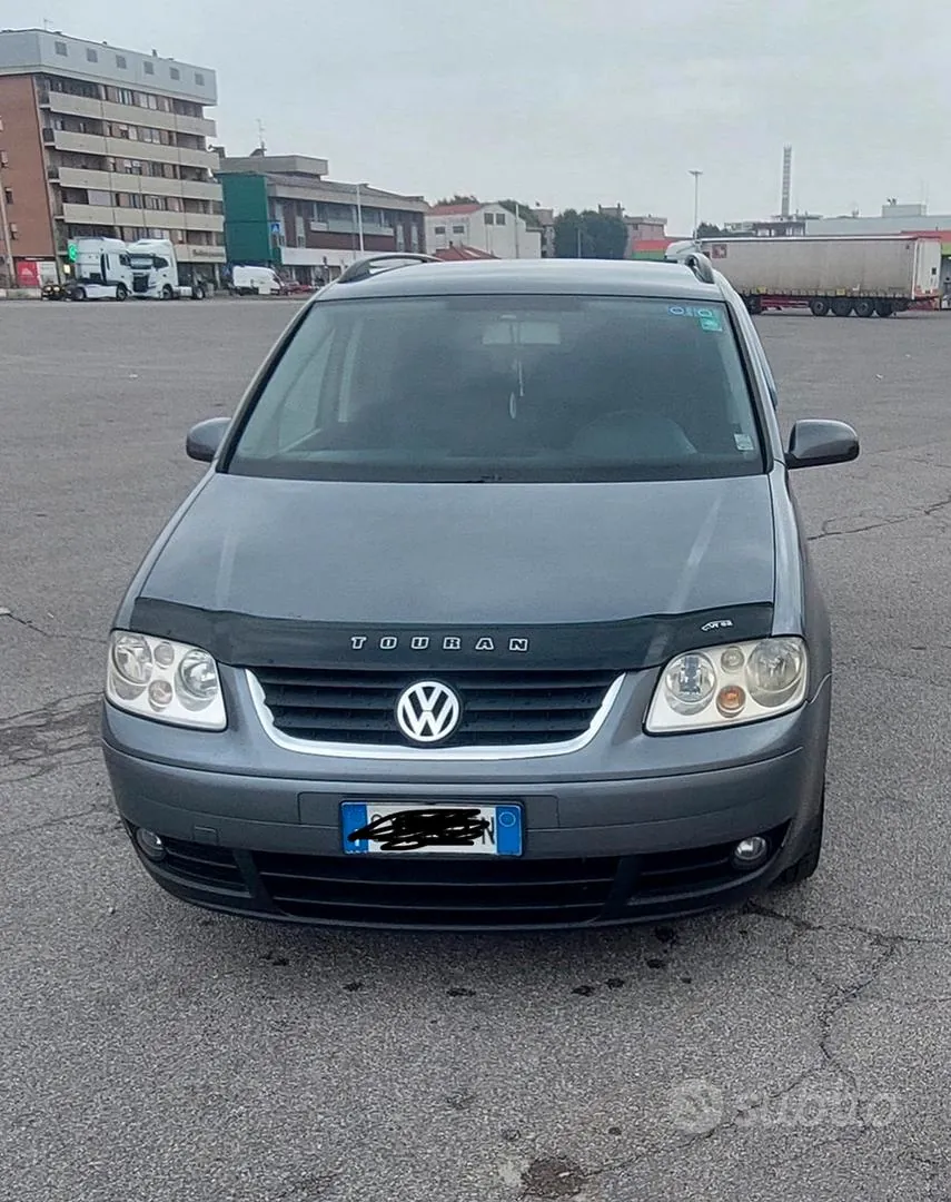 Volkswagen Touran 2005 photo 4