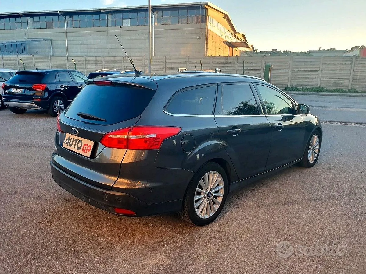 Ford Focus 2014 photo 4