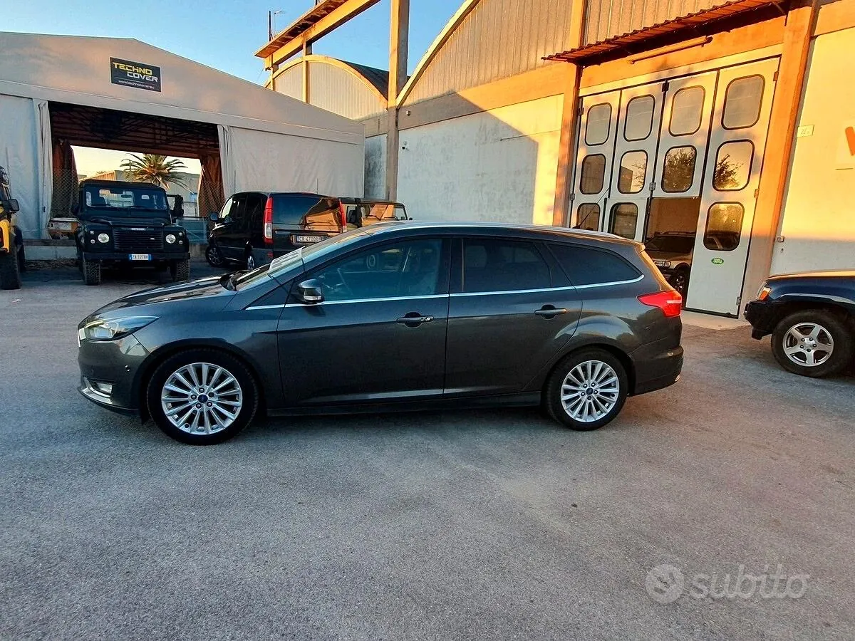 Ford Focus 2014 photo 3